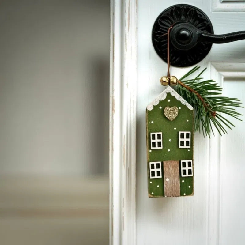Maison en bois a suspendre
